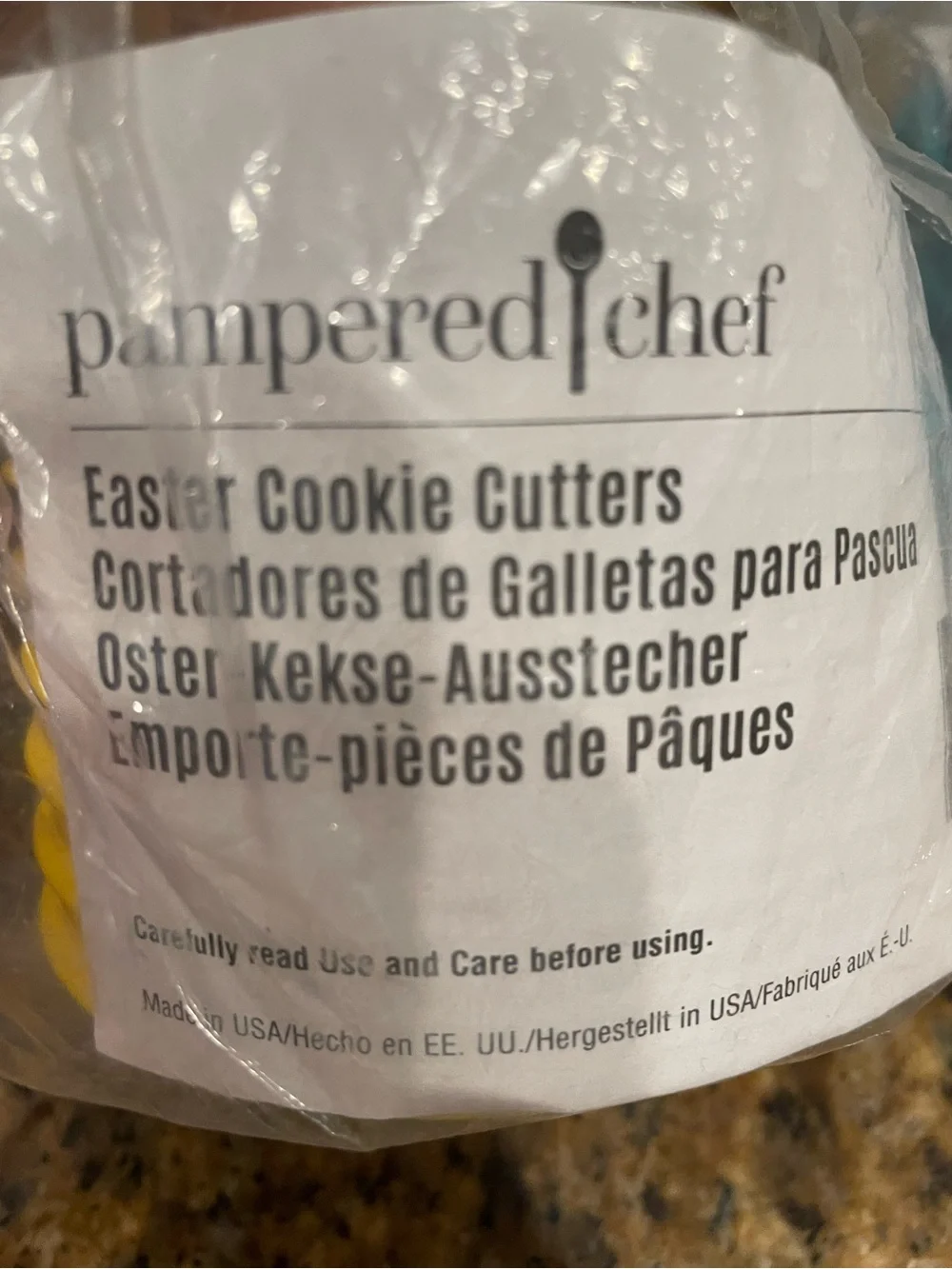 Pampered Chef Yellow, Teal, Red Cookie cutters bundled Set